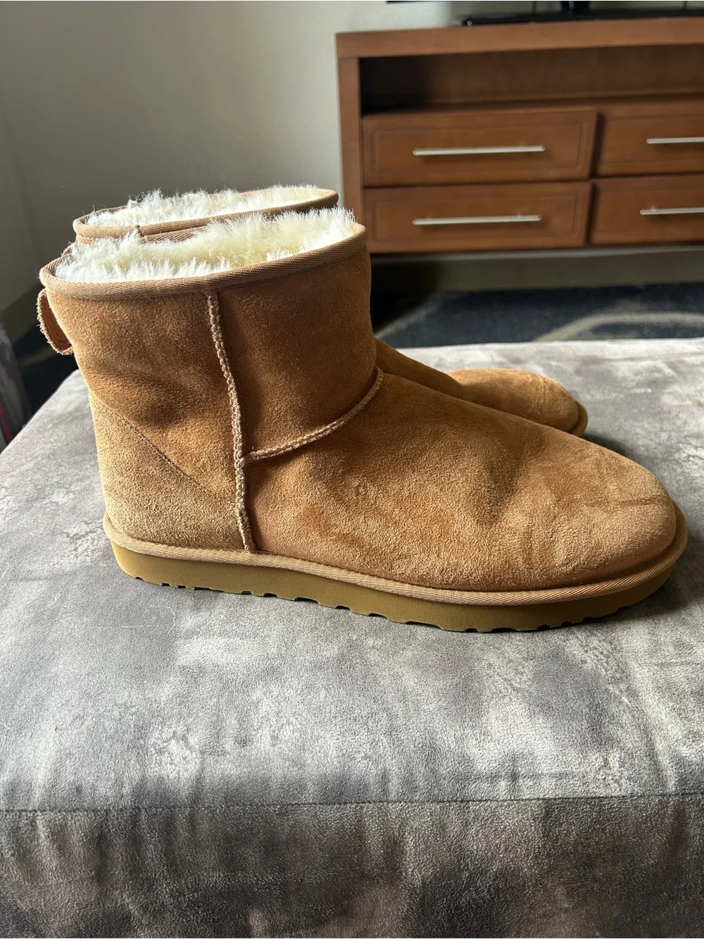 Mens Mini Uggs Size 13 Good Used Condition